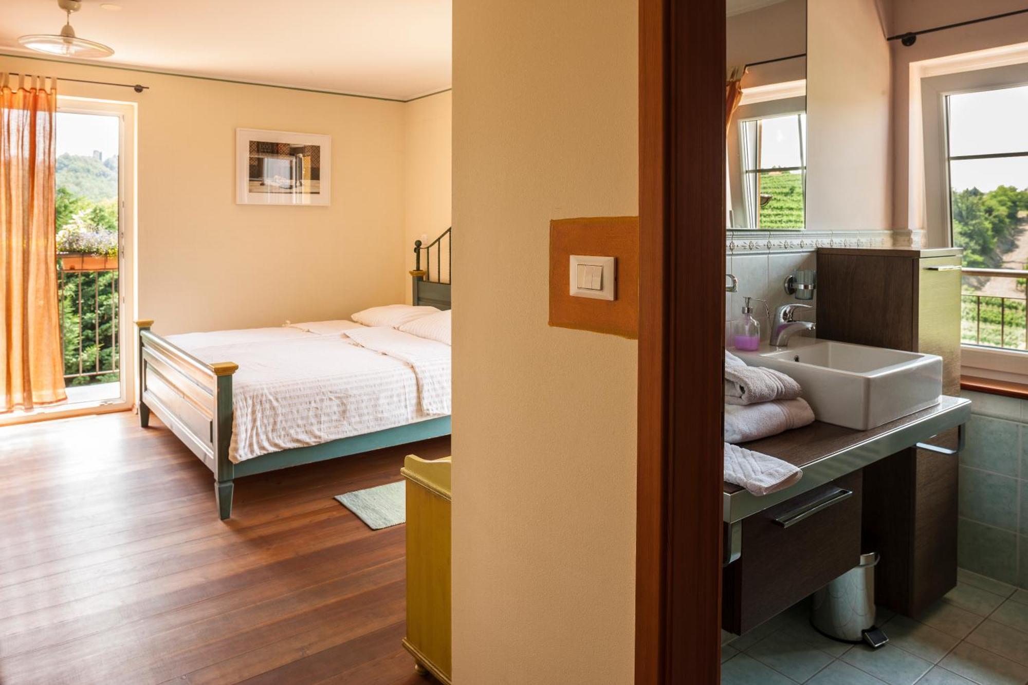 Kabaj Wine & Dine Hotel Dobrovo Kültér fotó